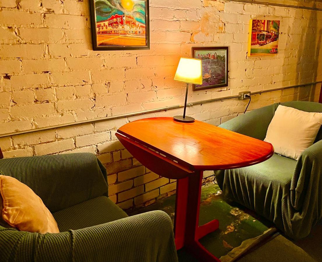 The Only Backpacker'S Inn (Adults Only) Toronto Esterno foto