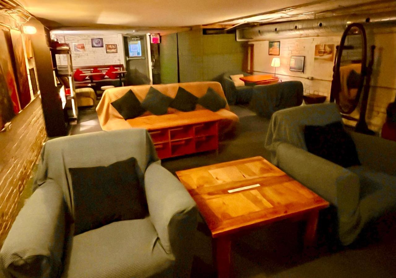 The Only Backpacker'S Inn (Adults Only) Toronto Esterno foto