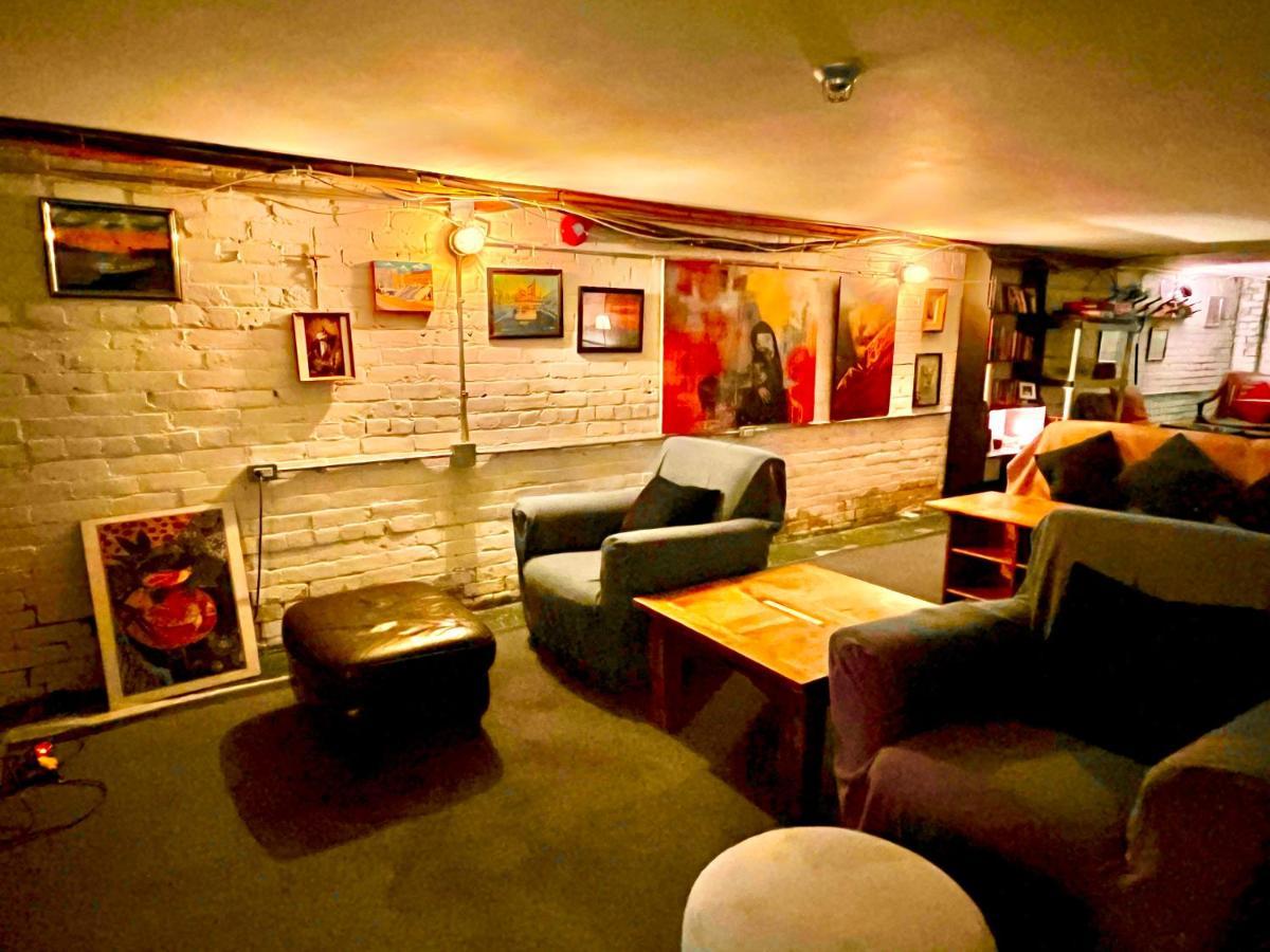 The Only Backpacker'S Inn (Adults Only) Toronto Esterno foto