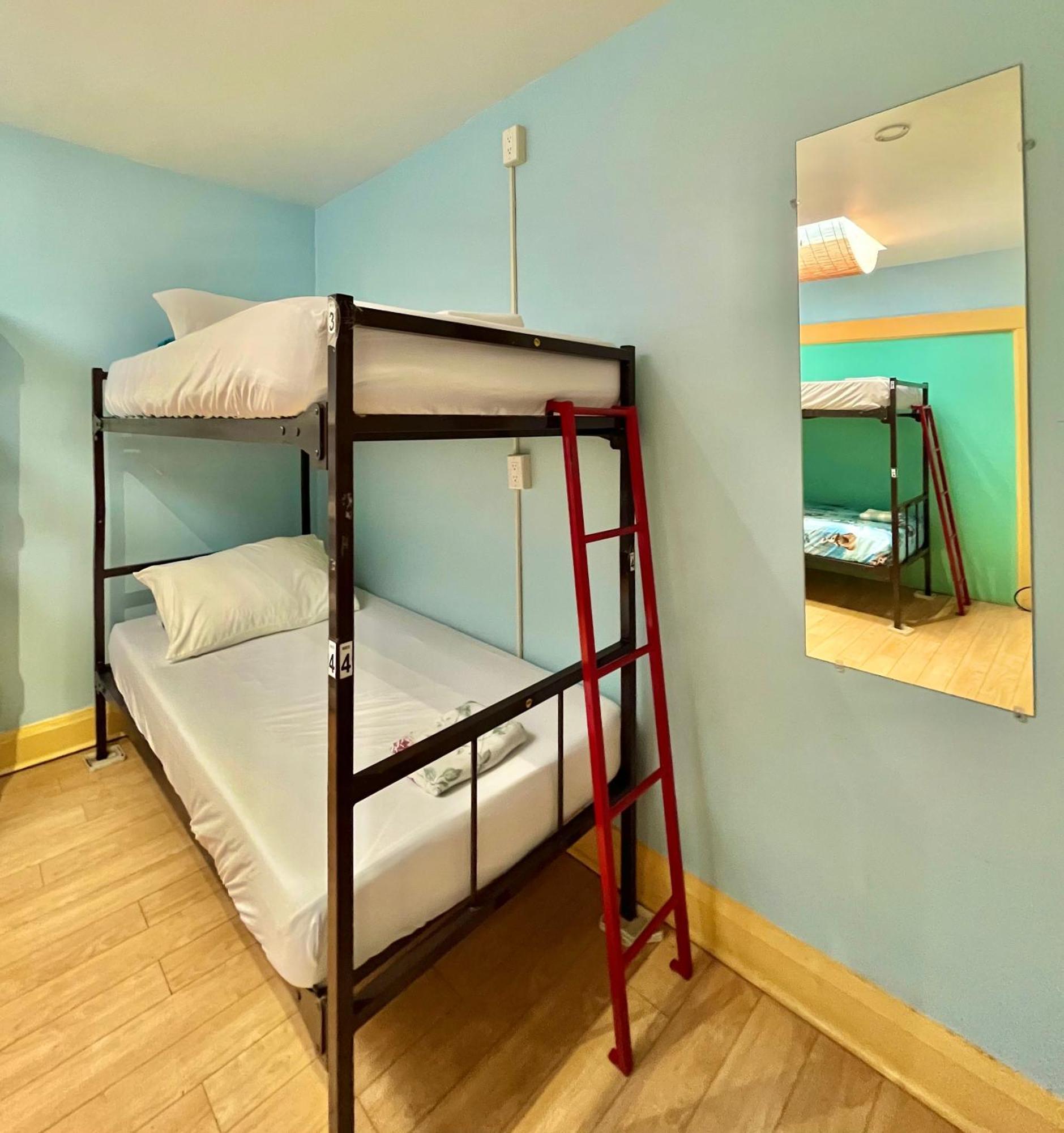 The Only Backpacker'S Inn (Adults Only) Toronto Esterno foto