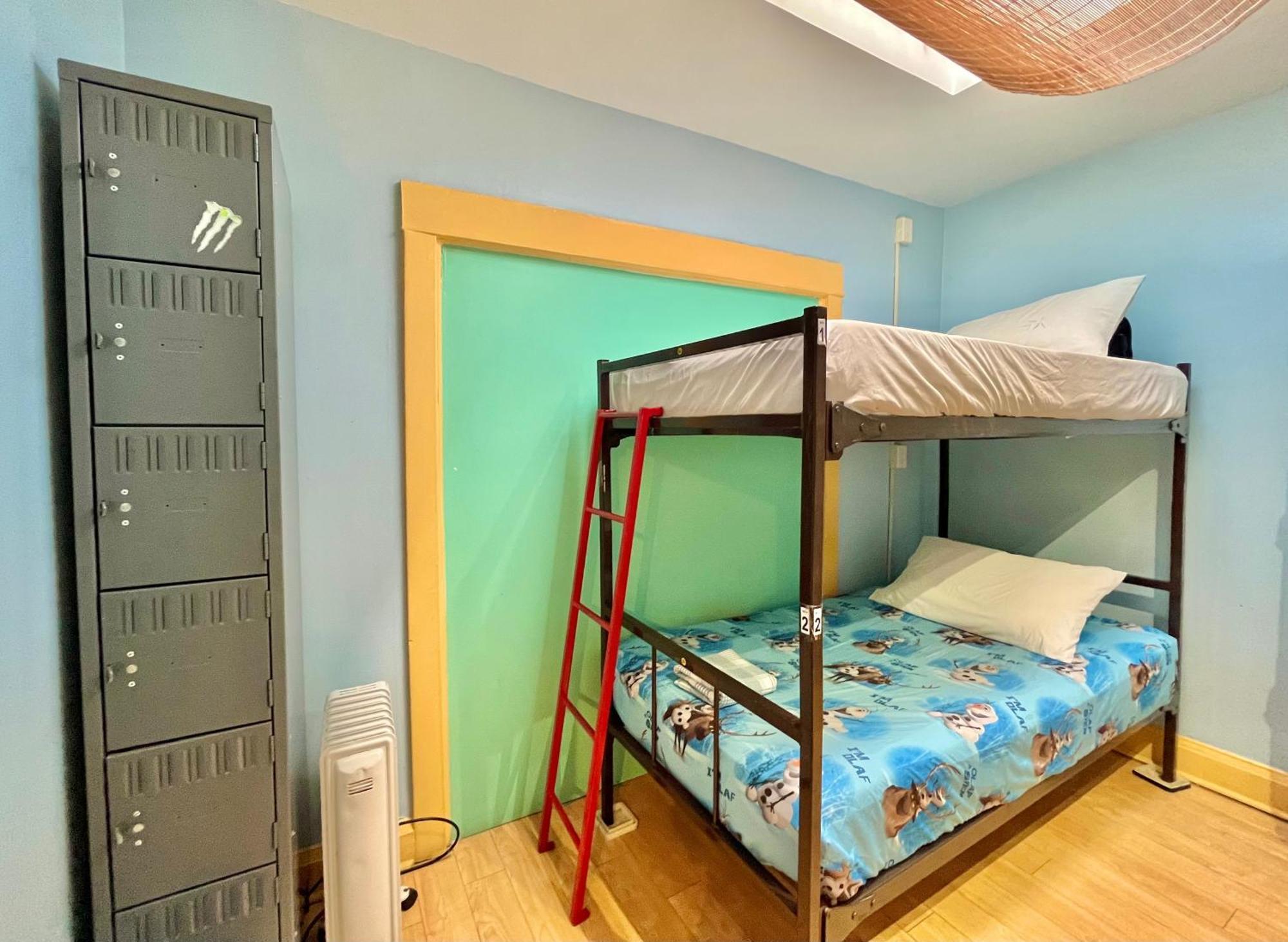 The Only Backpacker'S Inn (Adults Only) Toronto Esterno foto